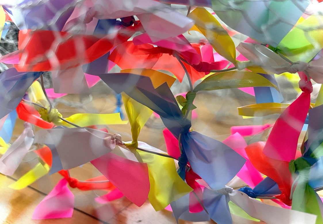 緑と道の美術展04 - 2025”></div>
          <div class=